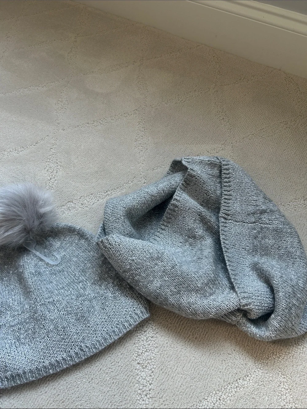 Ann Taylor Factory Silver Gray Knit Scarf and Hat with Pom